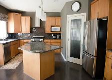 2600 sqft 4 Bed   Den / 3.5 Bath Home in MacTaggart