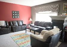 2600 sqft 4 Bed   Den / 3.5 Bath Home in MacTaggart - Photo 3