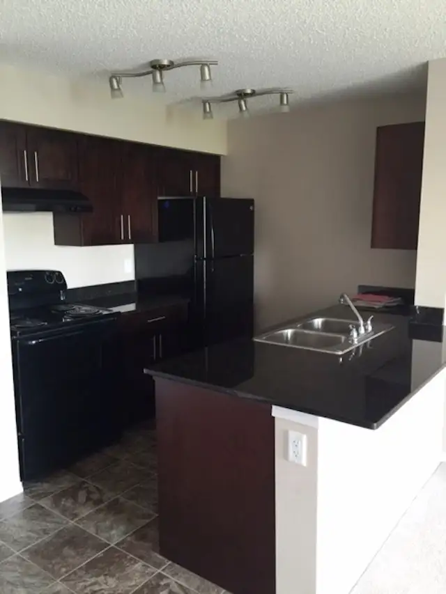 2 Bed   Den, 2 Bath Apartment in Rutherford (SW)