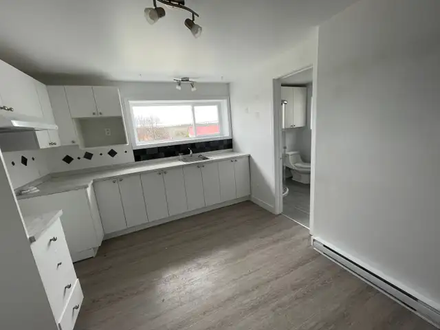 Lanaudière, 3 1/2 avec garage, libre maintenant