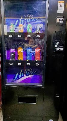 Vending Machines ON SALE - Photo 6