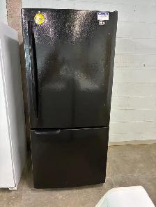 Black Refrigerator LG - 90-day warranty - Credit Cards accepted