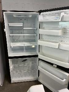 Black Refrigerator LG - 90-day warranty - Credit Cards accepted - Photo 2