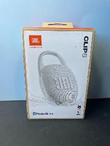JBL CLIP 5 BLUETOOTH SPEAKER WHITE