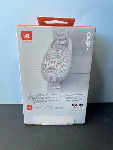 JBL CLIP 5 BLUETOOTH SPEAKER WHITE - Photo 2