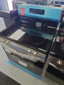 Frigidaire '30' Stainless Steel Freestanding Electric Range - Photo 3