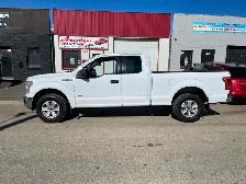 2015 Ford XLT Super Cab 4X4 6.5 foot box - Photo 2