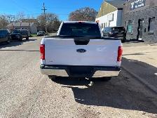 2015 Ford XLT Super Cab 4X4 6.5 foot box - Photo 3