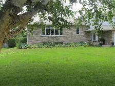 Why drive to work? Rent large room, 15 min walk to 3 Honda Plant - Photo 3