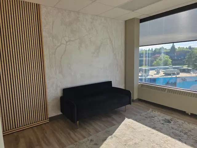 ST ALBERT Therapist Clinic space for rent. A few slots left.