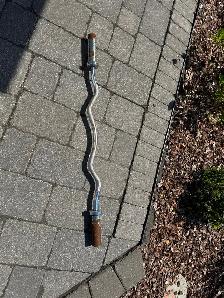 Weight plates and easy curl bar and trap bar - Photo 2