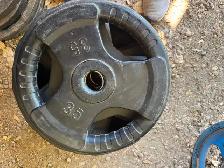 Weight plates and easy curl bar and trap bar - Photo 7