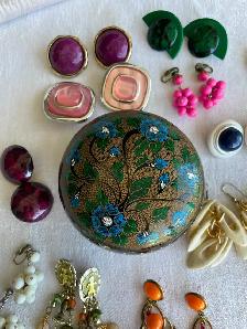 Batch of 12 Lovely vintage earrings, and one unique jewelry box - Photo 10