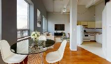 Large One Bedroom  - Downtown - Dundas Street - Photo 2