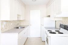 Available 1 Bedroom Apartment 5 mins from Nait With One Month Fr - Photo 2