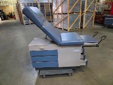 Midmark Ritter 104 Exam Table - Photo 2