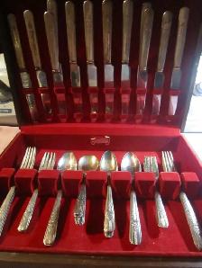#16-19C   CELEBRITY ROSE silverware set for 6 - Photo 2