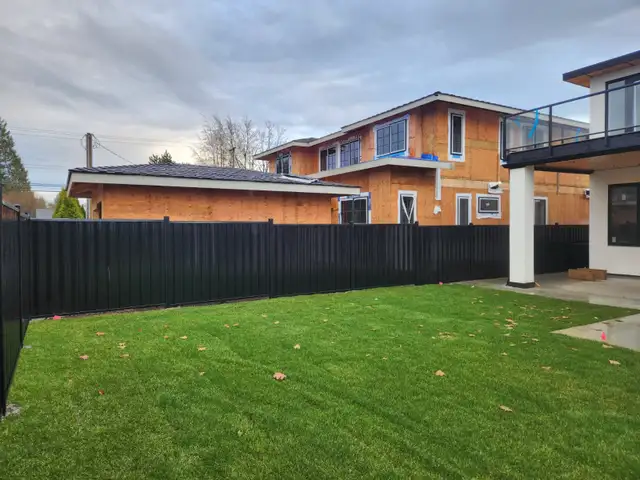 Bhinder Fencing – Premium Vinyl & Metal Fencing Solutions
