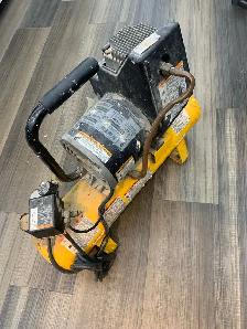 Campbell Hausfeld 3-Gallon Air Compressor - Photo 2