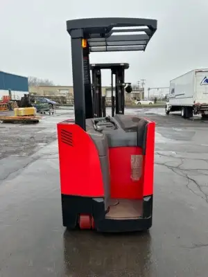 Forklift operator (Dockstocker)