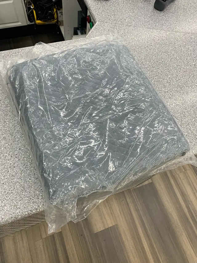 Move It 72 x 80 Moving Blanket
