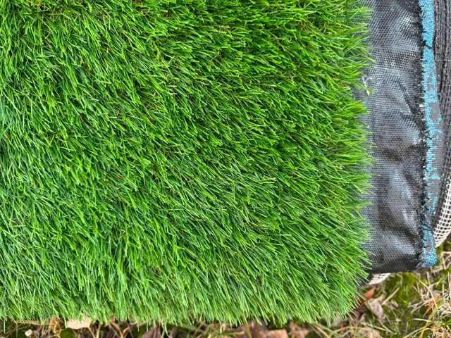 Artificial turf