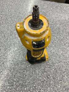 Dewalt DCS310 12V Sawzall - Photo 2