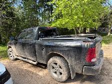 2010 black dodge ram 1500 4x4 4 door 5.7 hemi - Photo 3