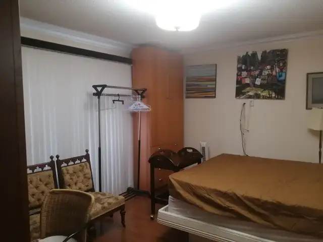 Available Now, Main Floor Bedroom in Lorne Park, all included