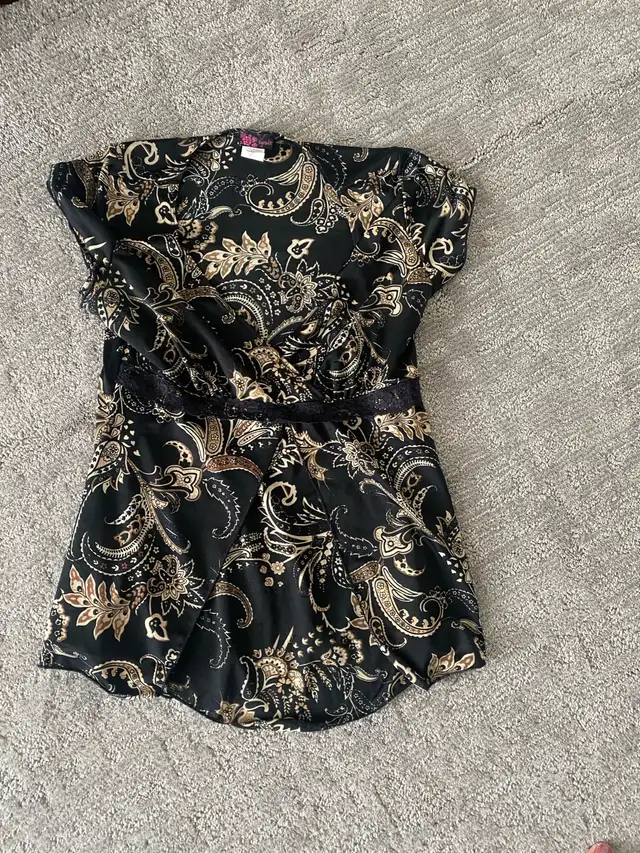 new condition womens sz  M-L