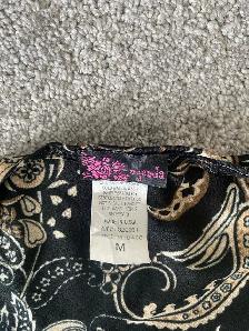 new condition womens sz  M-L - Photo 2
