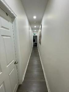 Private single room in a girls-only floor shared apartment. - Photo 2