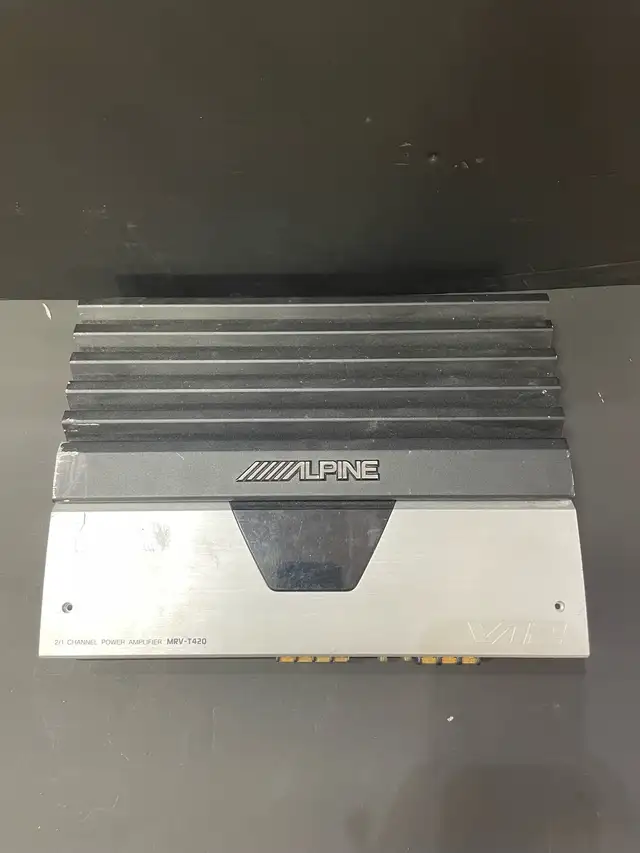 ALPINE CAR AMP MVR-T420
