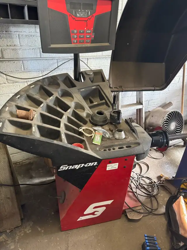 snap-on tire balancer