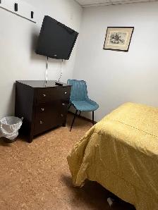 Provost Room for Rent - Photo 2