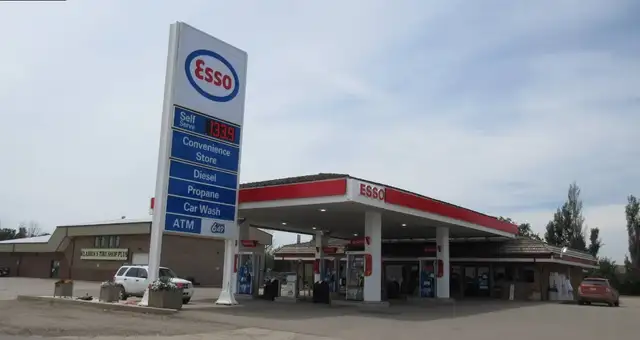 Now Hiring – Cashier (Gas Station) at Vauxhall, Taber