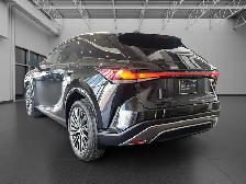2026 Lexus RX 350 Only 1,800 km's! Executive package! - Photo 10