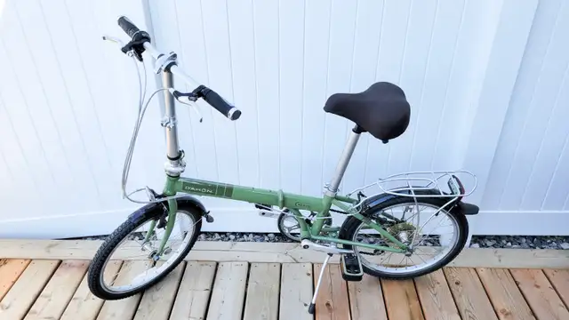 Dahon D7 Folding Bike