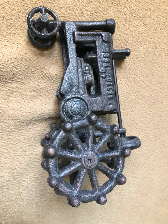 Vintage John Deere tractor cast iron