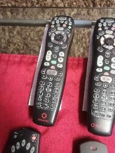 Universal remote controls $3 each - Photo 4