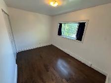 3 bed one bath - Photo 8