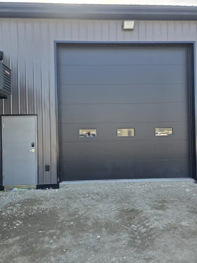 Commercial Space.  Office   Shop for rent in Mitchell