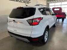 2017 Ford Escape SE / AWD / Low K / O Accident - Photo 3