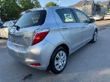 2013 Toyota Yaris LE - Photo 12