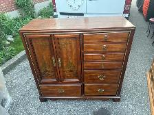 Free delivery antique Vintage Wooden Cabinet with  Crane Design - Photo 2