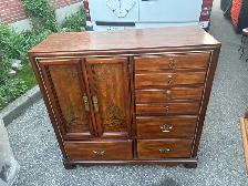 Free delivery antique Vintage Wooden Cabinet with  Crane Design - Photo 5
