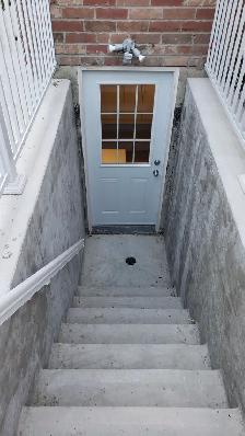 ✦ 2 Bedrooms /w 1 Bathroom in Basement for Rent ✦ - Photo 2