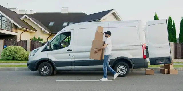 Courier delivery driver wanted