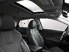 2023 Hyundai Elantra Luxury Leather, Sunroof, Apple/Android, Hea - Photo 27