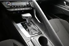 2025 Hyundai Elantra Preferred Tech Sunroof, Heated Seats/Wheel, - Photo 10